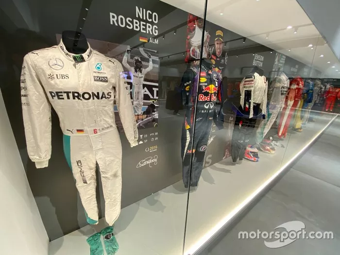 Presentación McLaren Barcelona exposición  