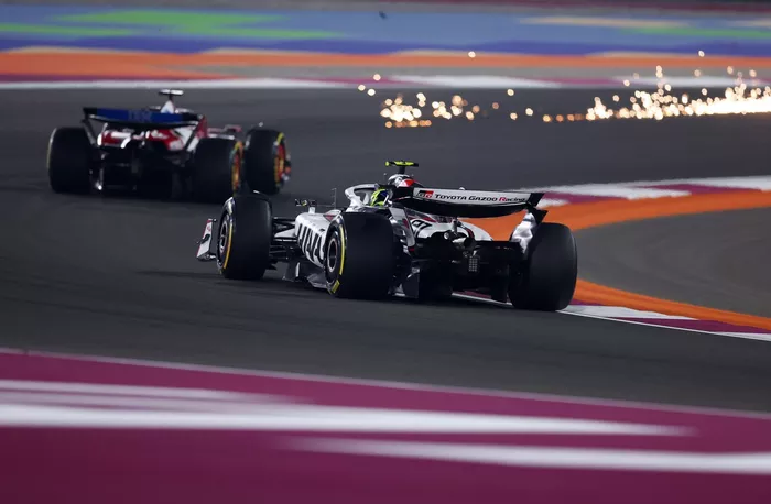 Charles Leclerc, Ferrari, Oliver Bearman, Haas F1 Team