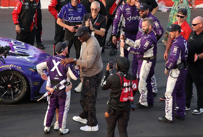 Tyler Reddick, 23XI Racing, Michael Jordan, co-owner of 23XI Racing