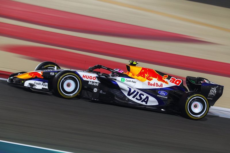 Liam Lawson, Tori da corsa