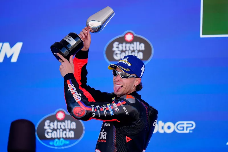 Marco Bezzecchi, Aprilia Racing