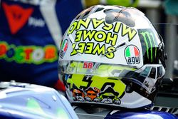 Helm von Valentino Rossi, Yamaha Factory Racing, im Design der Blues Brothers