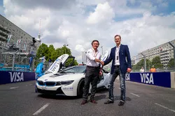 BMW apretón de manos