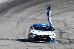 Sieger Carl Edwards, Joe Gibbs Racing Toyota