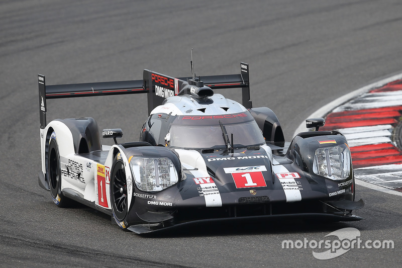 #1 Porsche Team Porsche 919 Hybrid: Timo Bernhard, Mark Webber, Brendon Hartley