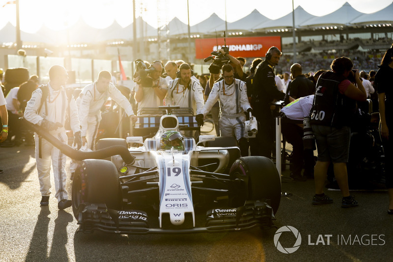 O brasileiro saiu de décimo, mas sofreu com o mau ritmo da Williams em Yas Marina.