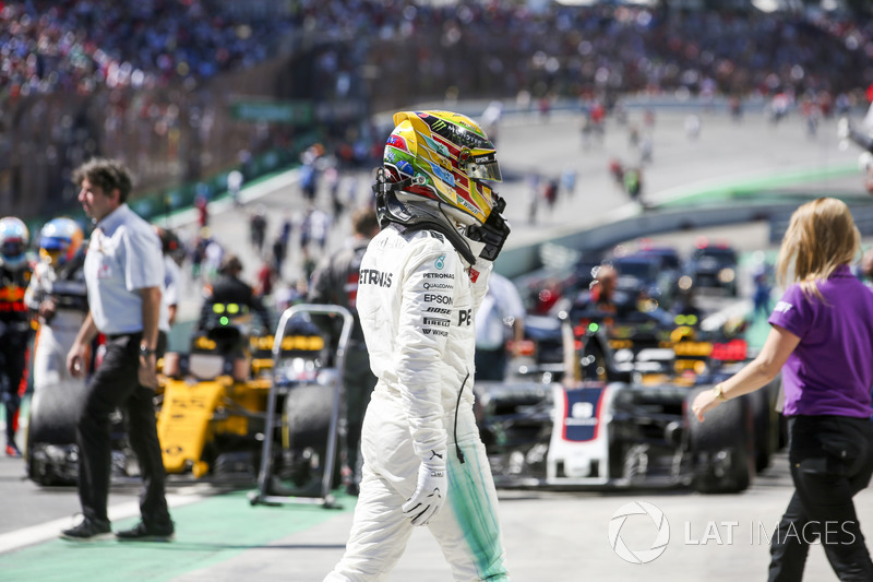 Lewis Hamilton, Mercedes AMG F1, in Parc Ferme after the race