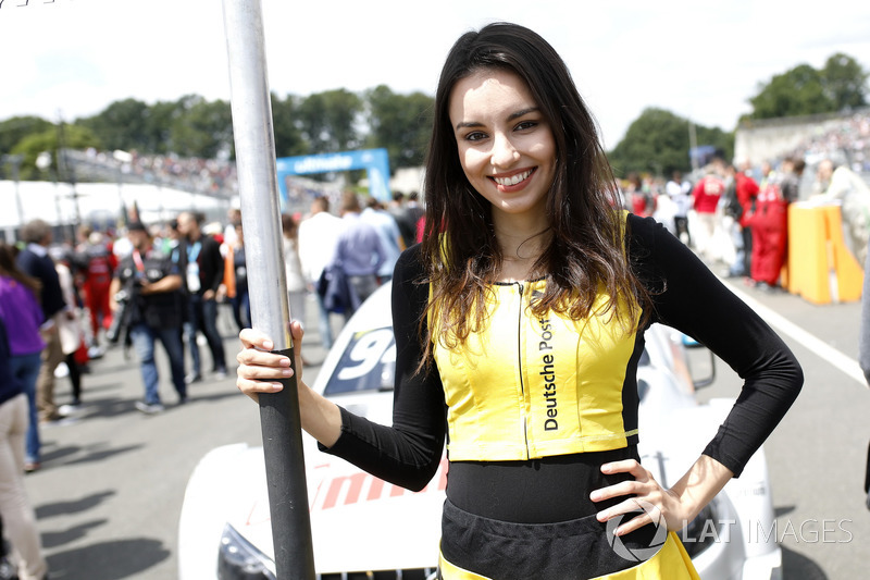 La grid girl di Pascal Wehrlein, Mercedes-AMG Team HWA