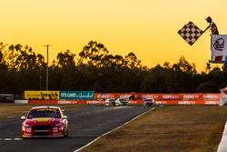Race winner Scott McLaughlin, DJR Team Penske Ford