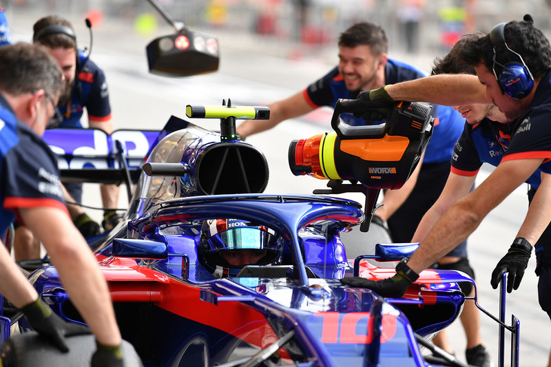 Pierre Gasly, Scuderia Toro Rosso STR13 avec un système de refroidissement