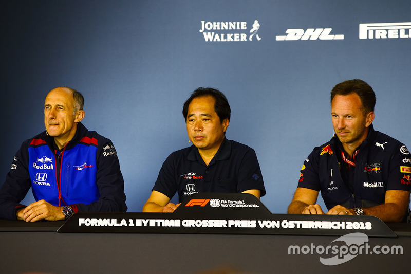 Керівник Scuderia Toro Rosso Франц Тост, технічний директор Honda F1 Тойохару Танабе, керівник Red Bull Racing Крістіан Хорнер