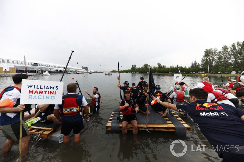Williams і Red Bull Racing у гонці на плотах