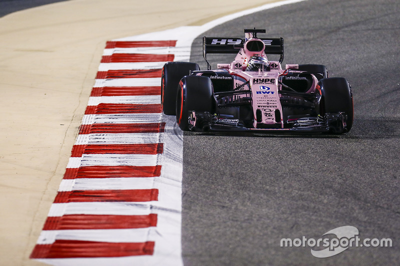 ¡"Checo" Pérez no se baja de los puntos!