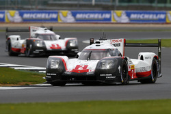 #2 Porsche Team, Porsche 919 Hybrid: Timo Bernhard, Earl Bamber, Brendon Hartley