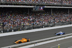 Fernando Alonso, Andretti Autosport, Honda; Takuma Sato, Andretti Autosport, Honda