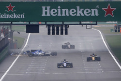 Авария: Антонио Джовинацци, Sauber C36