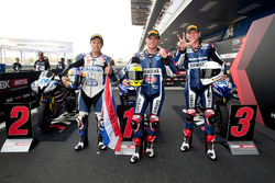 Le vainqueur Federico Caricasulo, GRT Yamaha Official WorldSSP Team, le deuxième, Decha Kraisart, Yamaha Thailand Racing Team, le troisième, Niki Tuuli, Kallio Racing