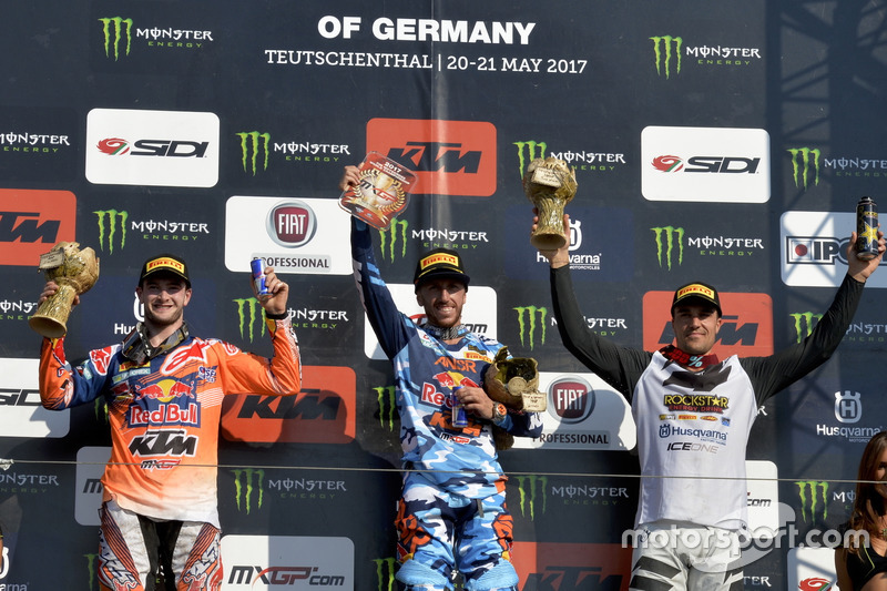 Podium MXGP: Jeffrey Herlings, Antonio Cairoli dan Gautier Paulin