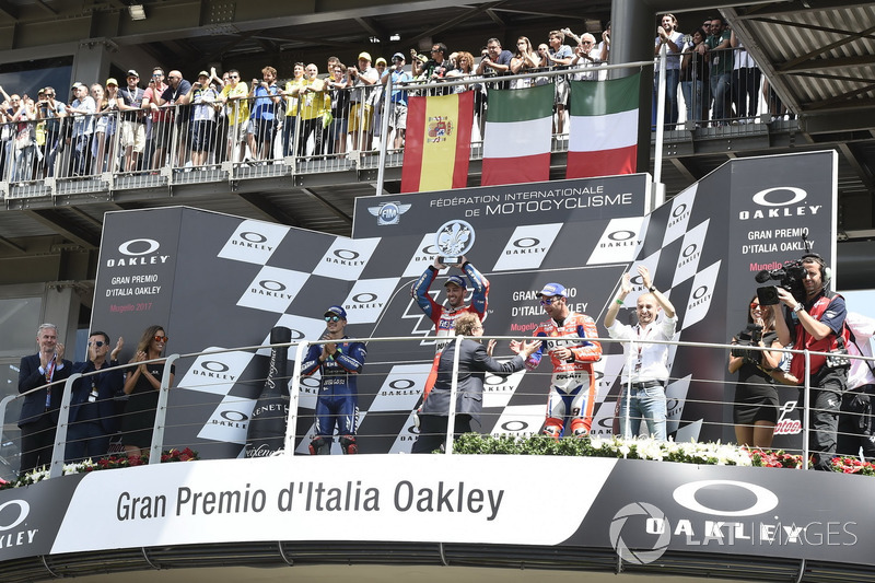 Podium: segundo, Maverick Viñales, Yamaha Factory Racing, ganador, Andrea Dovizioso, Ducati Team, te