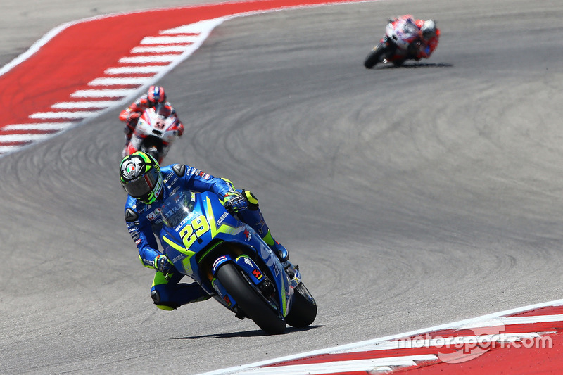 Andrea Iannone salvó un fin de semana para olvidar