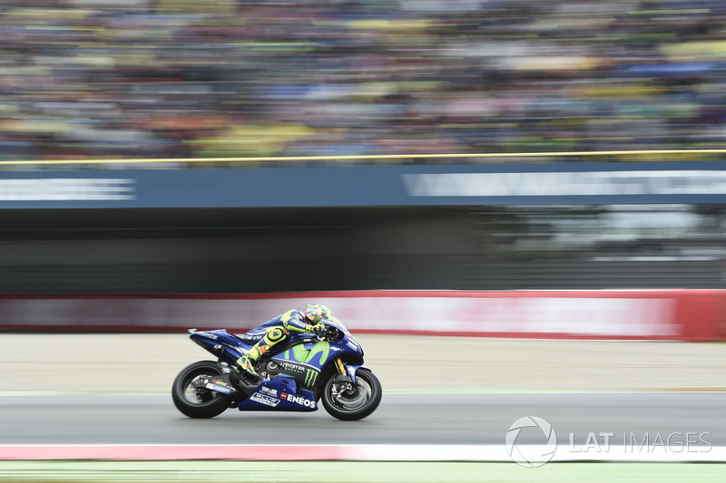 Валентино Росси, Yamaha Factory Racing