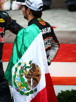 Sergio Pérez, Sahara Force India F1 en el podio