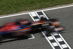 Даниил Квят, Scuderia Toro Rosso STR11