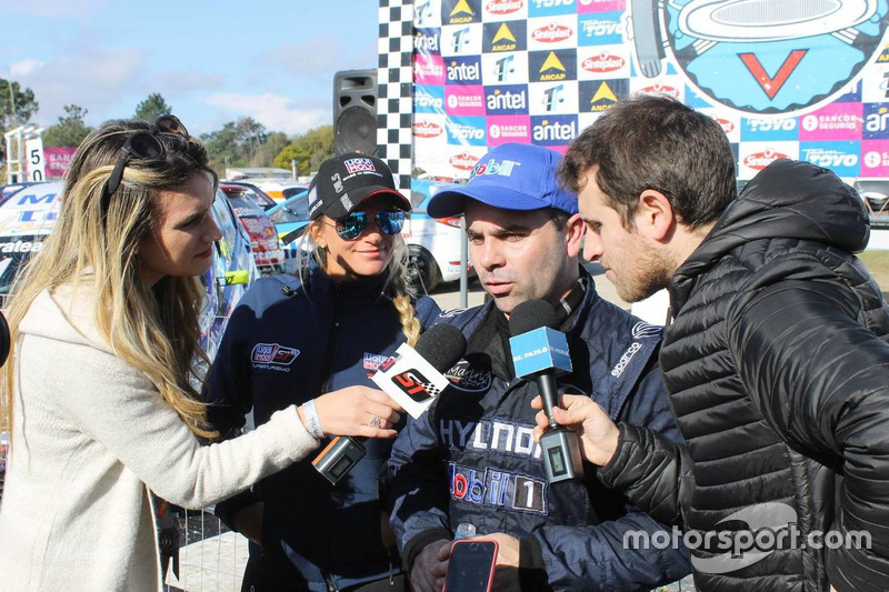 Fabricio Larratea, Hyundai Mobil con los medios