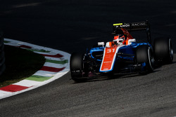 Эстебан Окон, Manor Racing MRT05