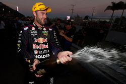 Shane van Gisbergen, Triple Eight Race Engineering, Holden