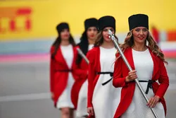 De charmantes Grid Girls