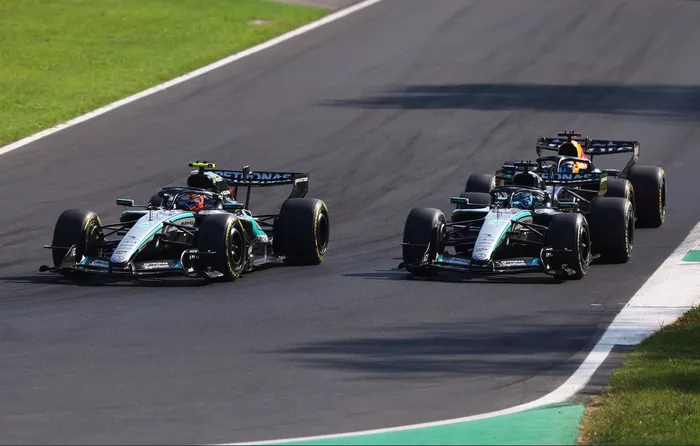أندريا كيمي أنتونيلي، مرسيدس، جورج راسل، مرسيدس