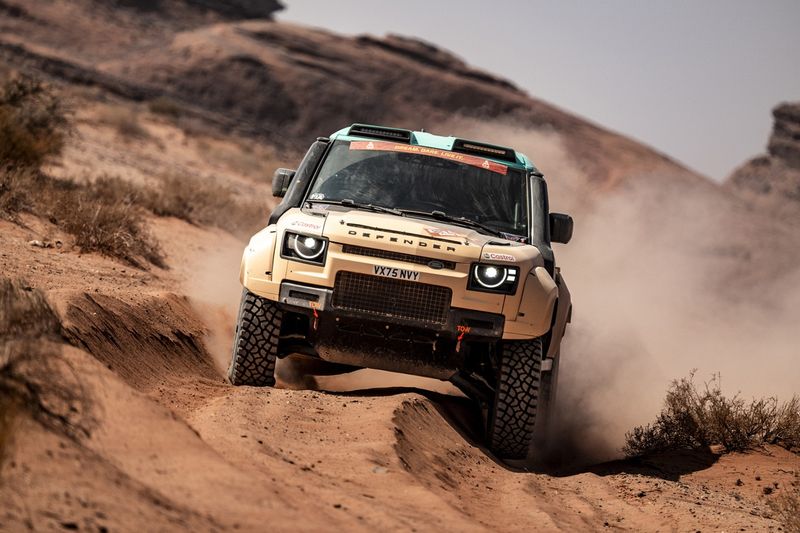 #504 Defender Rally, Defender D7X-R: Sara Price, Sean Berriman 