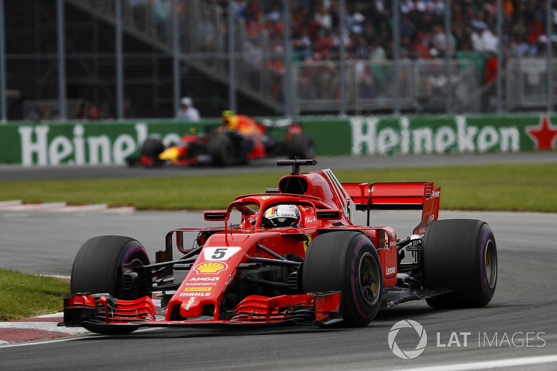 Sebastian Vettel, Ferrari SF71H, Max Verstappen, Red Bull Racing RB14