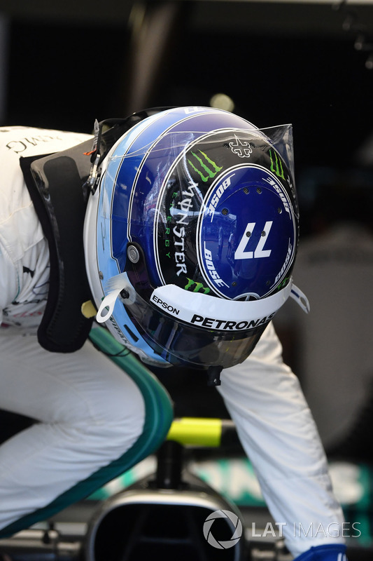 Capacete especial de Valtteri Bottas em homenagem a Mika Hakkinen