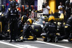 Carlos Sainz Jr., Renault Sport F1 Team R.S. 18, au stand