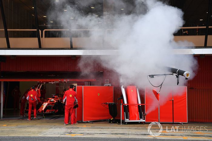 Humo en el garaje de Ferrari