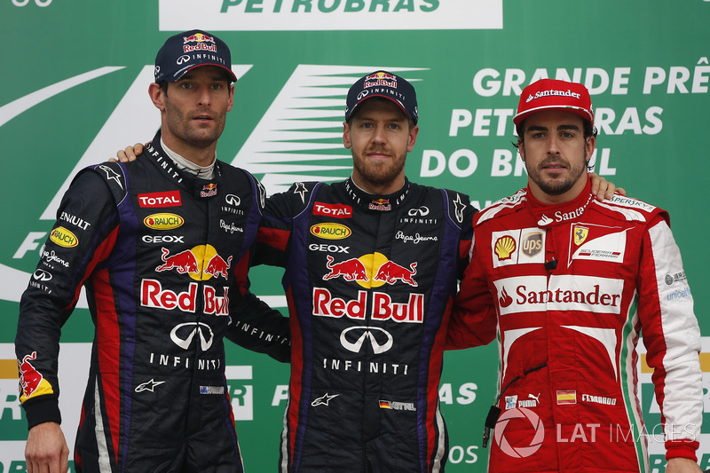 Podium : le vainqueur Sebastian Vettel, Red Bull Racing, le second Mark Webber, Red Bull Racing, le troisième Fernando Alonso, Ferrari