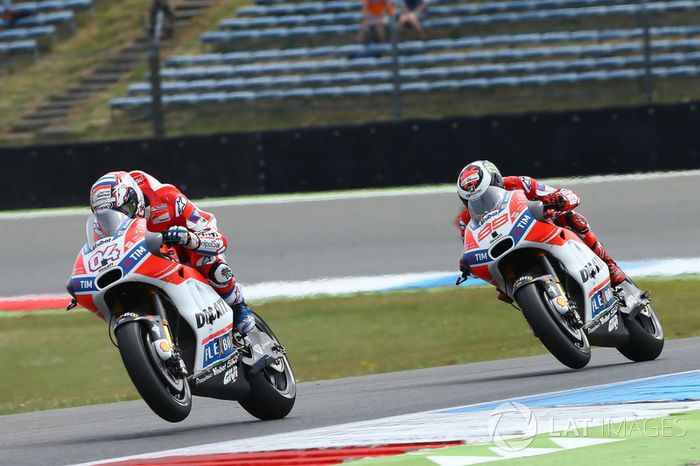 Andrea Dovizioso, Ducati Team, Jorge Lorenzo, Ducati Team
