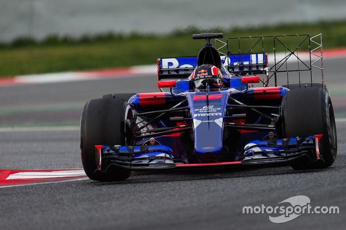 Daniil Kvyat, Scuderia Toro Rosso STR12 funcionamiento equipo de sensor