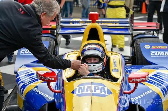 Alexander Rossi venceu a penúltima etapa da Indy, em Watkins Glen. Helio Castroneves foi o 4º colocado.