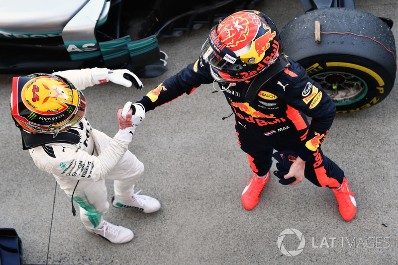 Race winner Lewis Hamilton, Mercedes AMG F1 celebrates in parc ferme with Max Verstappen, Red Bull Racing