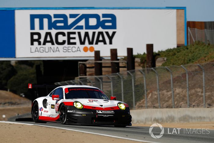 #912 Porsche Team North America Porsche 911 RSR: Gianmaria Bruni, Laurens Vanthoor