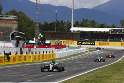 Льюіс Хемілтон, Валттері Боттас, Mercedes AMG F1 W08, Даніель Ріккардо, Red Bull Racing RB13