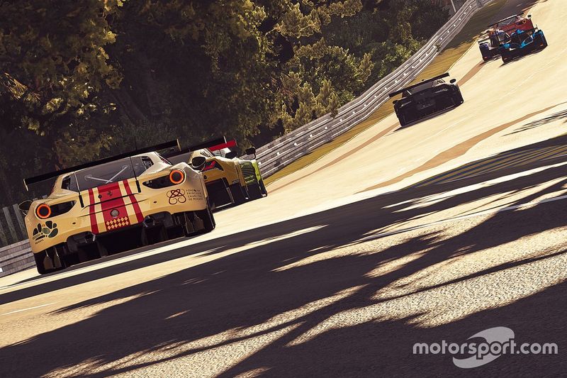 Acciones en la pista al atardecer