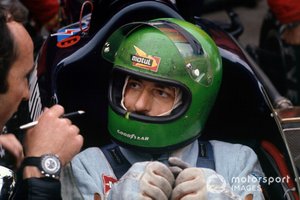Henri Pescarolo, March 721 Ford, con Frank Williams