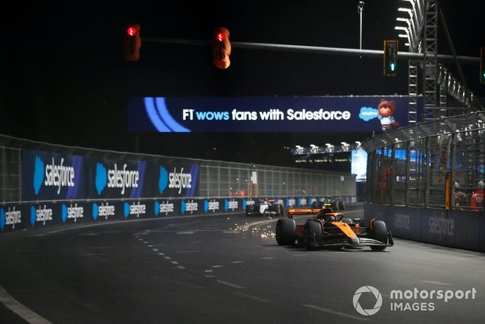 Lando Norris, McLaren MCL60, Daniel Ricciardo, AlphaTauri AT04