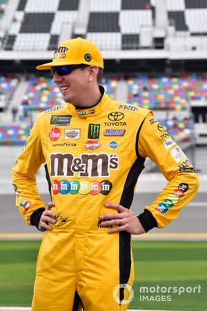 Kyle Busch, Joe Gibbs Racing, Toyota Camry M&M's Chocolate Bar