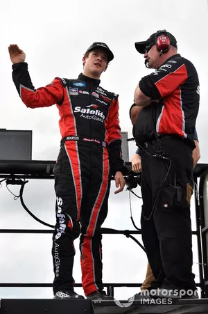 Harrison Burton, Kyle Busch Motorsports, Toyota Tundra Safelite AutoGlass and Mike Hillman