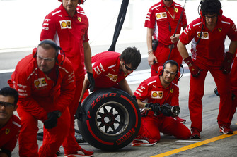 Ferrari pit ekibi